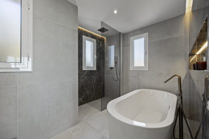 af6f4b561831d1131bc715c848aef134 - 34