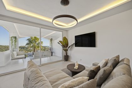 af6f4b561831d1131bc715c848aef134 - 37