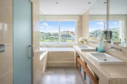 b00bbaeb89e647e545da91a483cd953e - 27