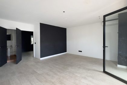 b01e6b80097bf3e316301b9e08ebe4ba - 4