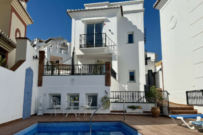 b146c3961cc5dcaa2cacadd049eb7e21 - 51