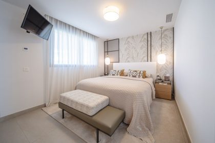 b1642bae9479fafa935d6b0337f3c138 - 18