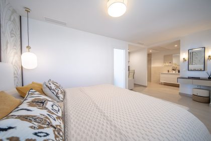 b1642bae9479fafa935d6b0337f3c138 - 19