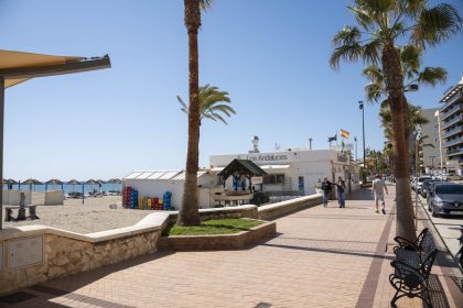 b1642bae9479fafa935d6b0337f3c138 - 43