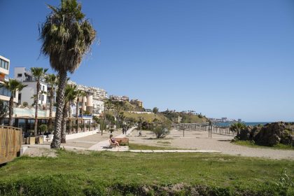 b1642bae9479fafa935d6b0337f3c138 - 44