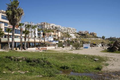 b1642bae9479fafa935d6b0337f3c138 - 46