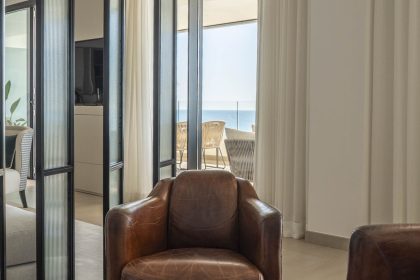 b1642bae9479fafa935d6b0337f3c138 - 54