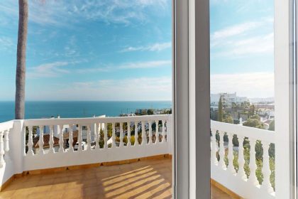 b1729a97d50775cd28ffc7e214e1b340 - 13