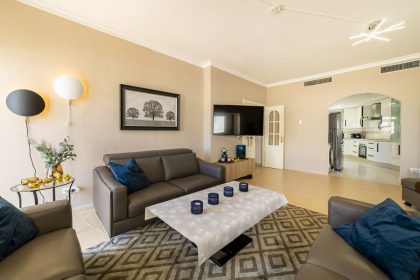 b178b67616b51429e5abcdc62c1aa624 - 11