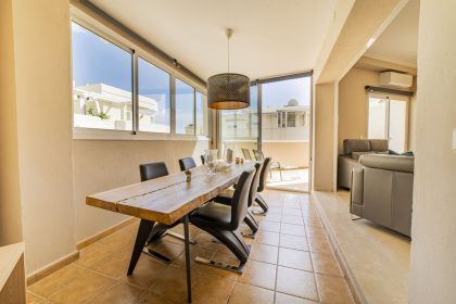 b178b67616b51429e5abcdc62c1aa624 - 12