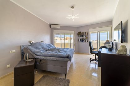 b178b67616b51429e5abcdc62c1aa624 - 23