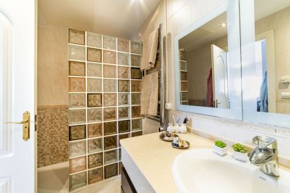 b178b67616b51429e5abcdc62c1aa624 - 27