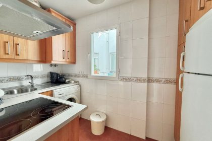 b18a324078f415858ab4a059829fa21c - 6