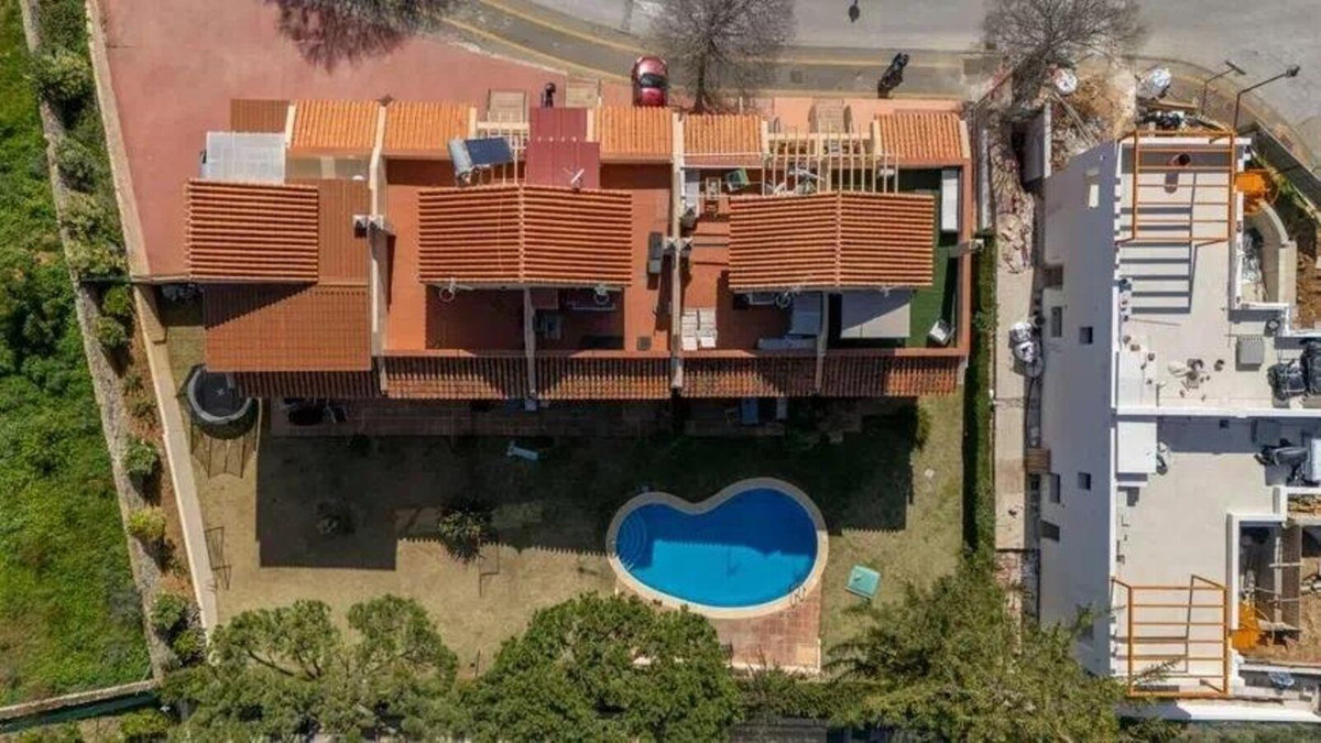 b1ac71b39cfcbbf4dc64252f6505dc14 - 22