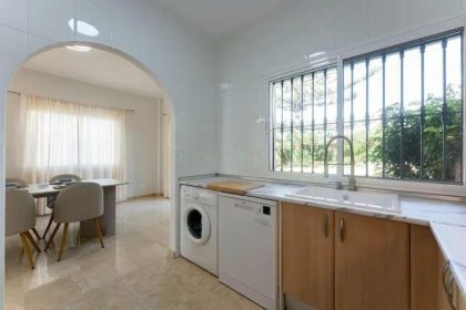 b1ac71b39cfcbbf4dc64252f6505dc14 - 24