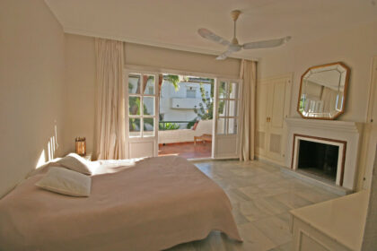 b256dae375c6249ec769ee77615fbc6e - 11