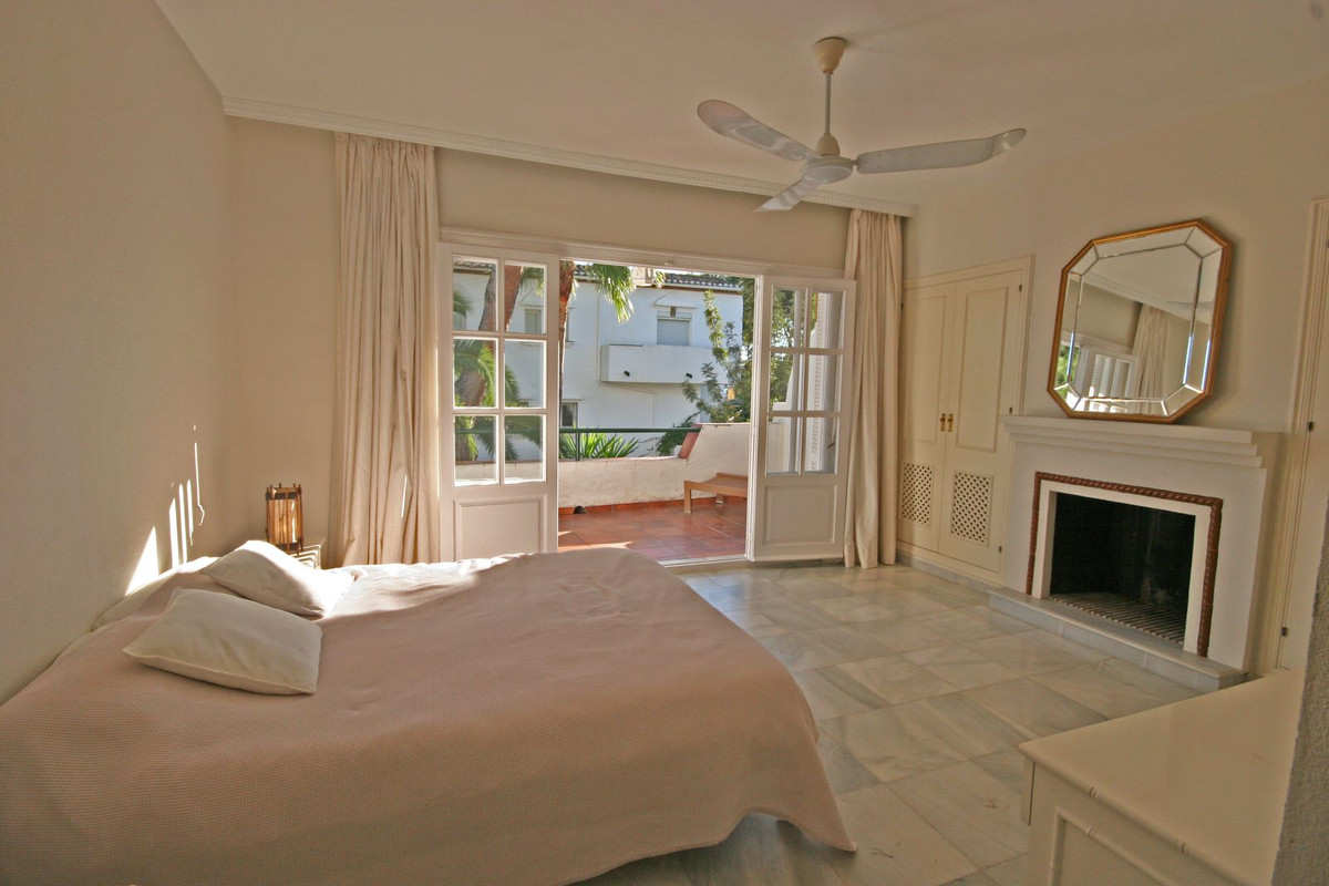 b256dae375c6249ec769ee77615fbc6e - 11