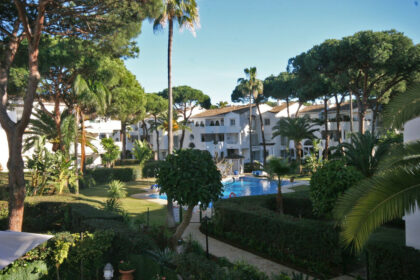 b256dae375c6249ec769ee77615fbc6e - 18