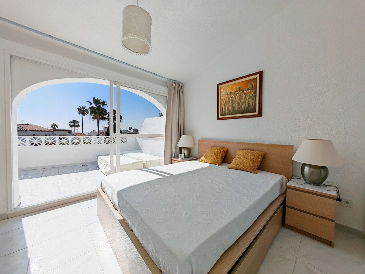 b25d8c5e55e14b5ba567f6c77cc7efa3 - 14