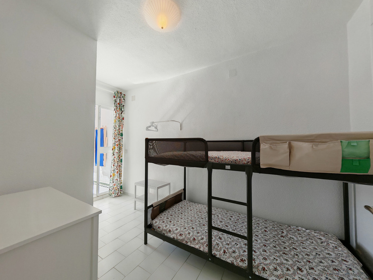 b25d8c5e55e14b5ba567f6c77cc7efa3 - 23