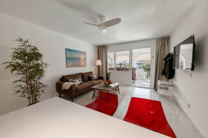 b25d8c5e55e14b5ba567f6c77cc7efa3 - 3