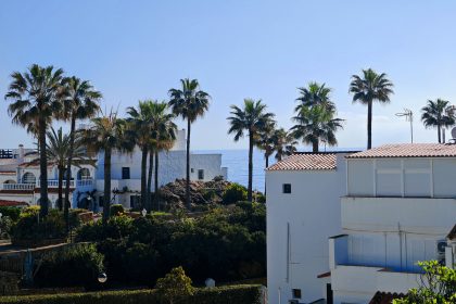 b25d8c5e55e14b5ba567f6c77cc7efa3 - 33