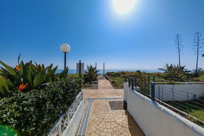 b25d8c5e55e14b5ba567f6c77cc7efa3 - 34