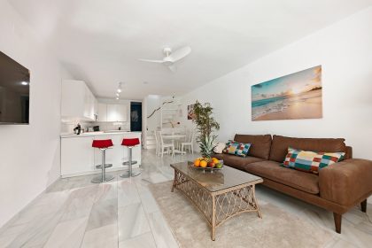 b25d8c5e55e14b5ba567f6c77cc7efa3 - 5