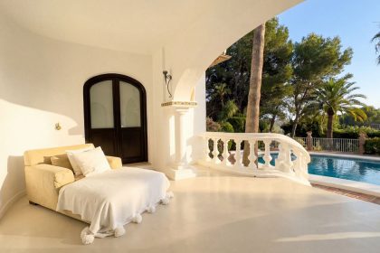 b2ebf3e25849a39289301e0c1f6733b8 - 24