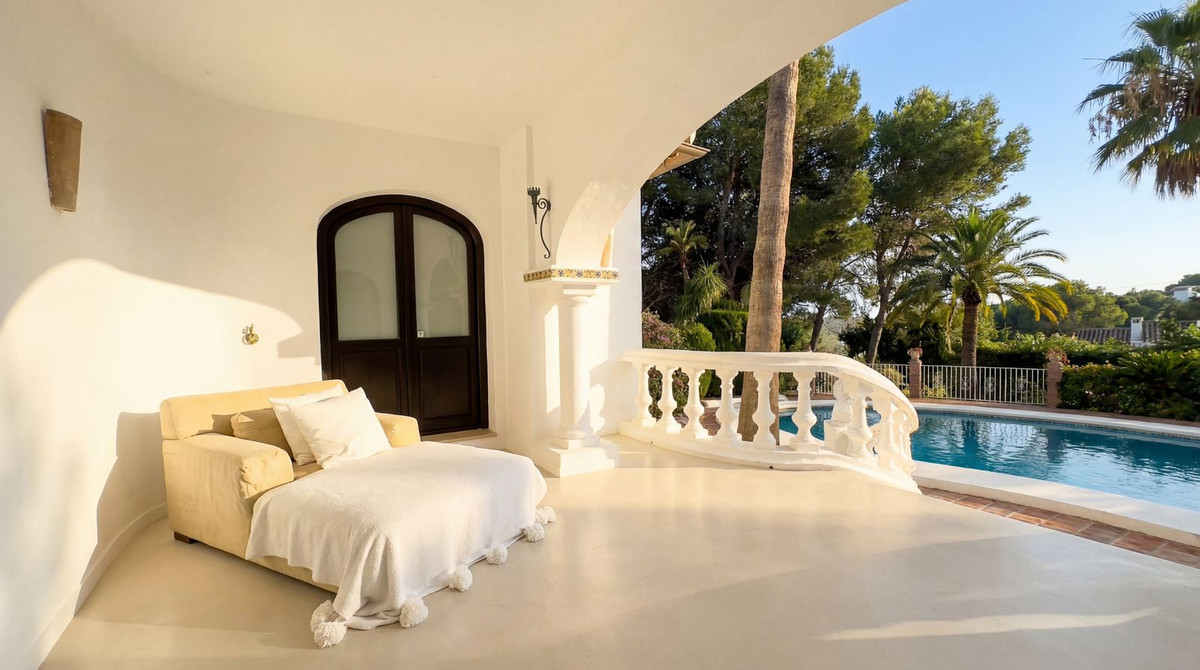 b2ebf3e25849a39289301e0c1f6733b8 - 24