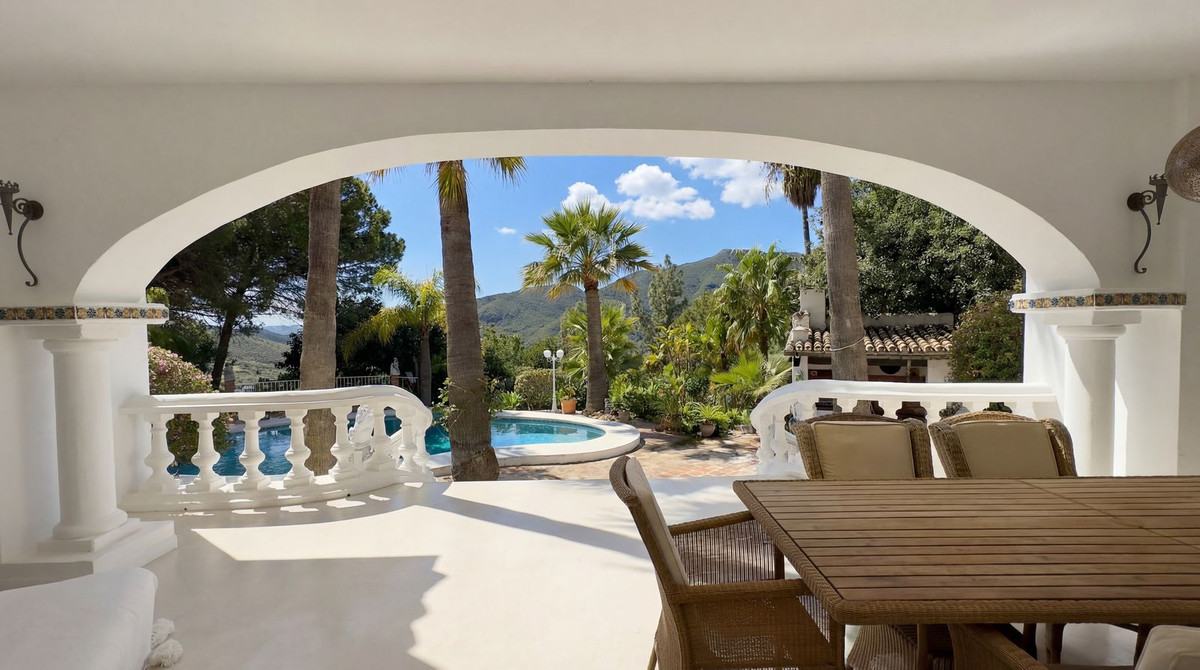 b2ebf3e25849a39289301e0c1f6733b8 - 25