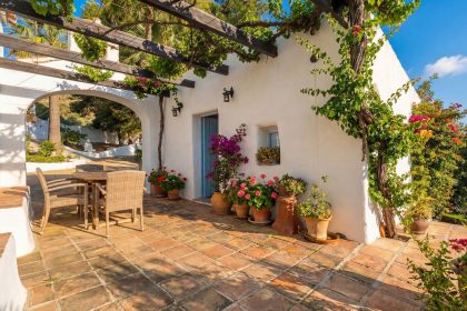 b2ebf3e25849a39289301e0c1f6733b8 - 28