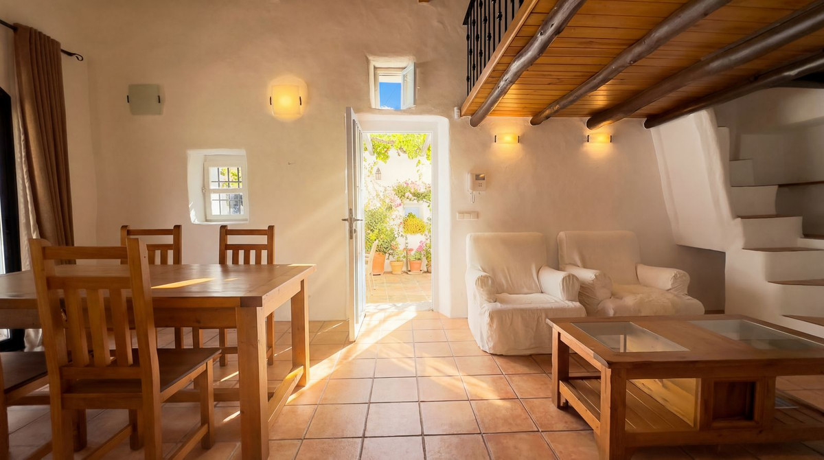 b2ebf3e25849a39289301e0c1f6733b8 - 30