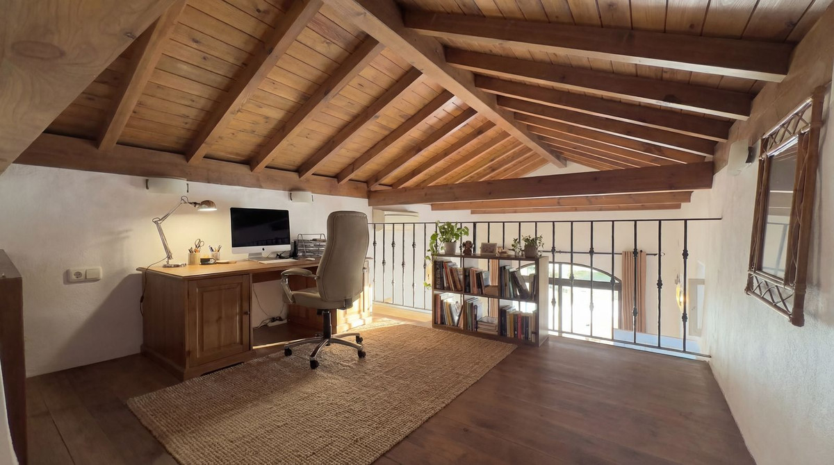 b2ebf3e25849a39289301e0c1f6733b8 - 32