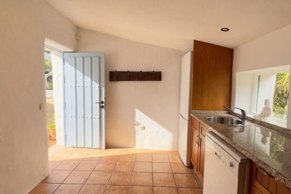 b2ebf3e25849a39289301e0c1f6733b8 - 33