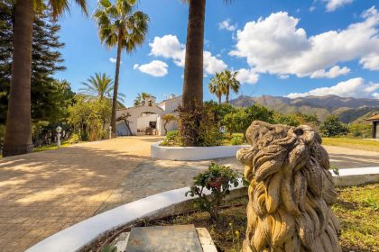 b2ebf3e25849a39289301e0c1f6733b8 - 39