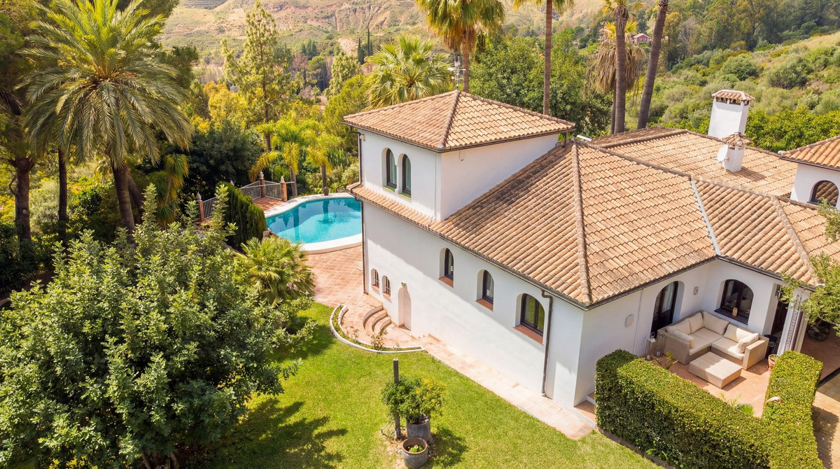 b2ebf3e25849a39289301e0c1f6733b8 - 4