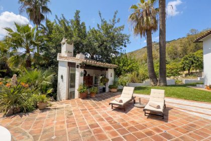 b2ebf3e25849a39289301e0c1f6733b8 - 41