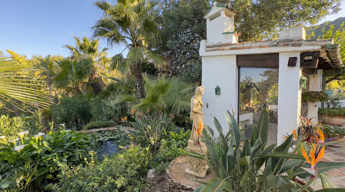 b2ebf3e25849a39289301e0c1f6733b8 - 42