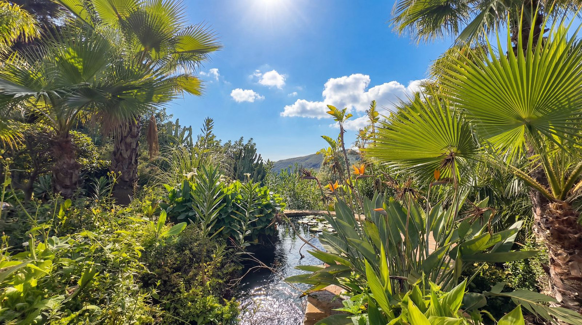 b2ebf3e25849a39289301e0c1f6733b8 - 43