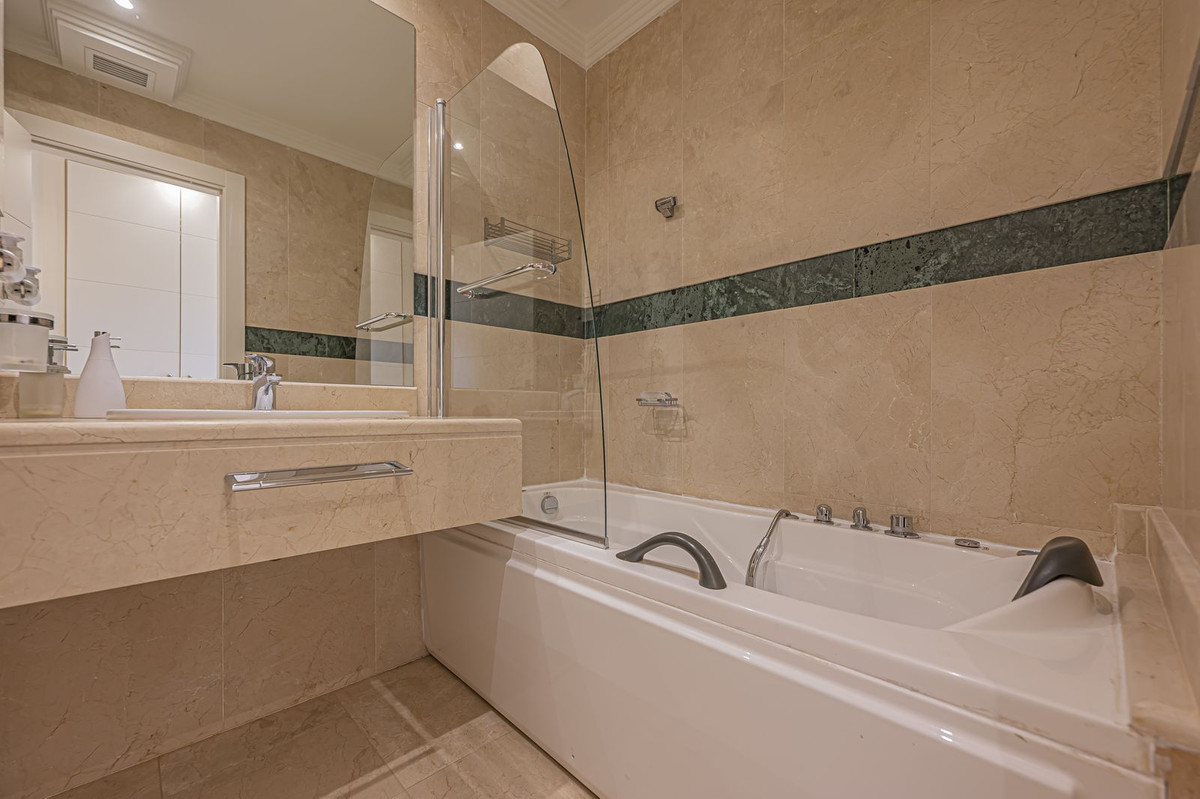 b314fca08929000eae9cd475d0b489e8 - 13