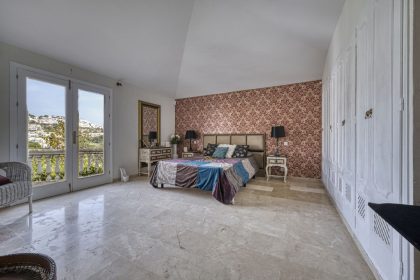 b322ac927008bc494fb93d4e86b1471b - 23