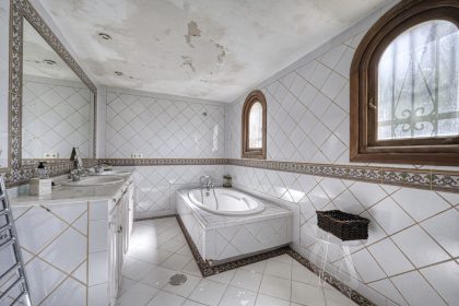 b322ac927008bc494fb93d4e86b1471b - 25