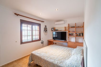 b33da6f3a79383c34e15bf4bf2632fdc - 11