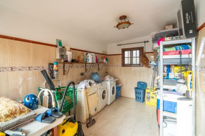 b33da6f3a79383c34e15bf4bf2632fdc - 23