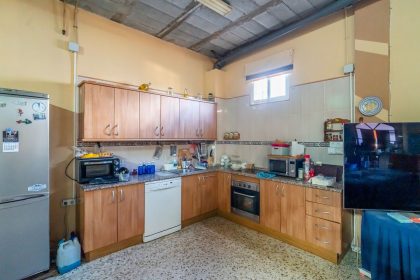 b33da6f3a79383c34e15bf4bf2632fdc - 33