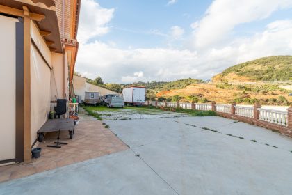 b33da6f3a79383c34e15bf4bf2632fdc - 42