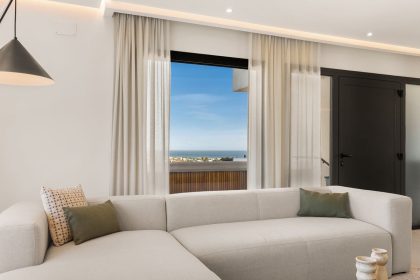 b3468618121865eaa6ce9870fcb7bf4a - 2