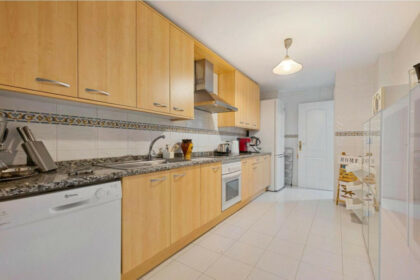 b34dfa647bd2aa2eaa052fe33bebe110 - 7