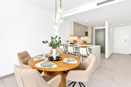 b37452d9891690a96936a0b26103a25d - 8